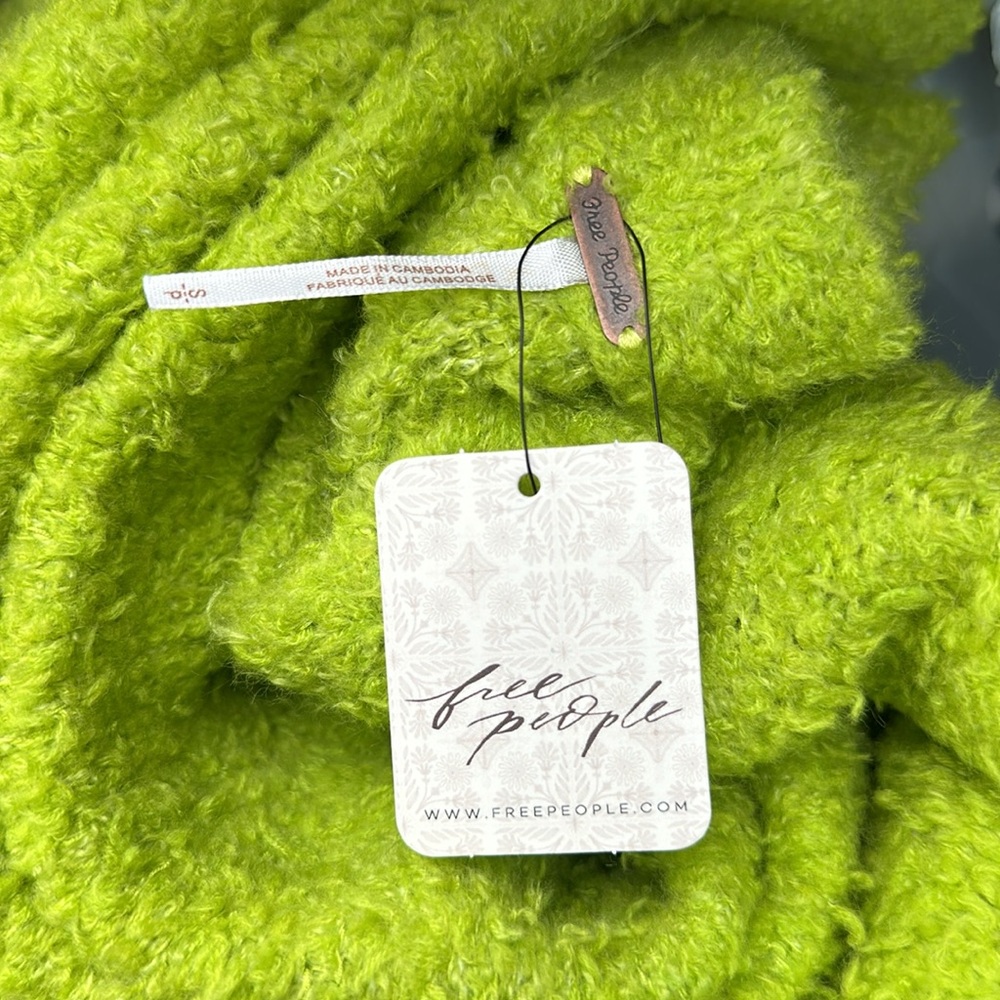 Free People Lime Green Cozy Women's Sweater - Picture 3 of 4